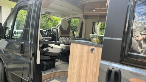 Bumble  – 4 berth Swift Select 184