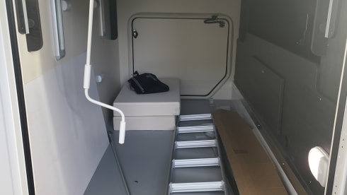 Feel Home on wheels – New and spacious Roller Team 2023 with central bed