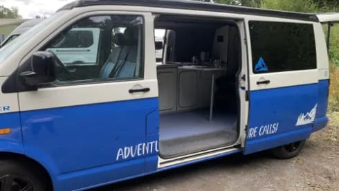 Sky – 4 berth Volkswagen Transporter campervan 