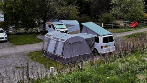 Jeff – VW Campervan - 6 seats