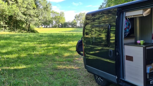 Black Rhino – Compact (5m41) Hobby K55, Automatic 150pk Fiat Ducato, with all the luxury