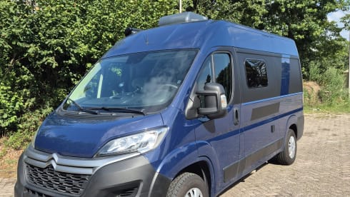 Cozy, nice camper (2025) with air conditioning - solar panels - 3 persons