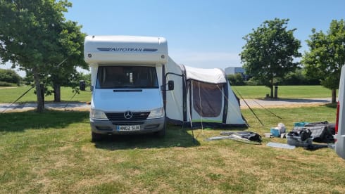 SUXi – SUXi - iMotorhome  and Off Grid Glamping