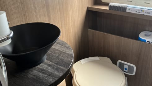 Dolfijn  – 4p Chausson semi-integrated uit 2014