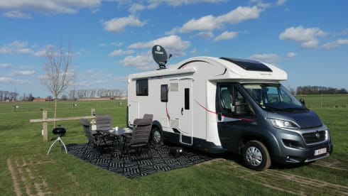 FIAT ROLLERTEAM – 4p Roller Team semi-integrated uit VOLLEDIG UITGERUST