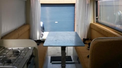 Буран = BURAN = sneeuwstorm 😃 – Abenteuerlicher Buscamper & Oldtimer Fiat 242 für die ganze Familie 😃