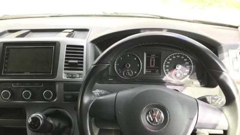 Stan – 4 berth Volkswagen Campervan - Stan