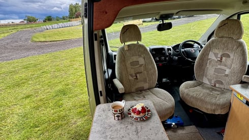 Rolling Retreat ✨ – Stunning 2 berth Fiat campervan 