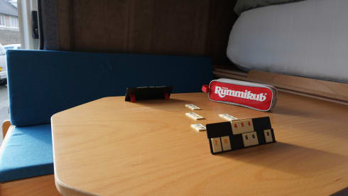 Vanture24 – 2p Volkswagen bus from 2011