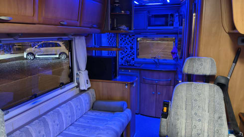 4-person Hymer integrated from 2003