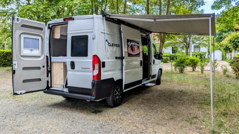 Willy – 4p Citroën Clever campervan uit 2024
