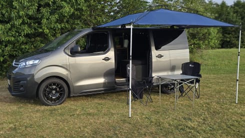 Alan – Citroën-Wohnmobil mit 2 Schlafplätzen, Baujahr 2021