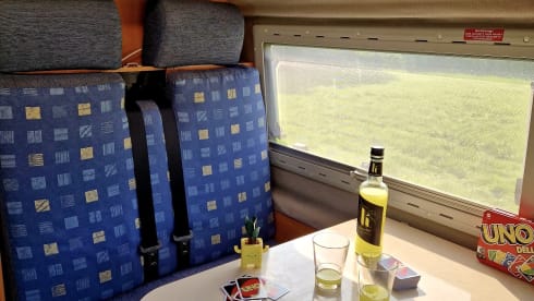 2p Fiat bus uit 2009