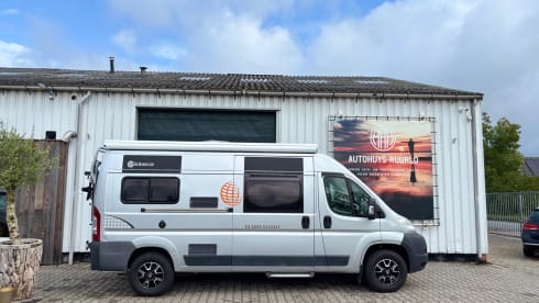 4p Fiat bus uit 2011