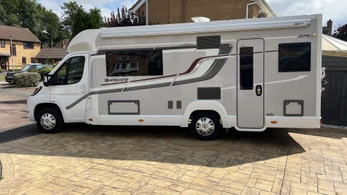 The Tardis – 2 berth Coachbuilt motorhome - Pets Welcome
