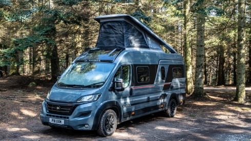 Bill – 'LUXURY' 4 berth Fiat Ducato - Adria Twin Sports 640 SGX (2022)