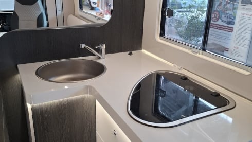 Wolf & Co – 6p Roller Team semi-integrated uit 2025