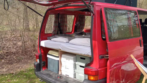 Red Rider – 2p Volkswagen campervan from 2000