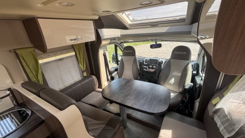 Luxury 4 Beth 4 belts  – 4 berth 4 belted Fiat 