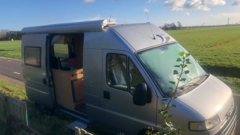 3p Peugeot bus from 2002