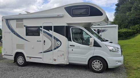 6 berth Chausson 