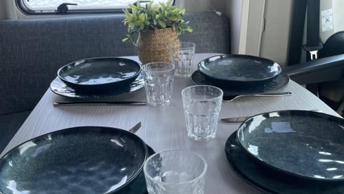 4p Dethleffs semi-integrated from 2022