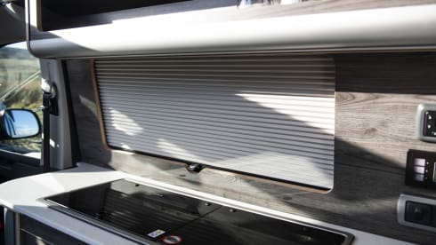 Ninja 1 – High spec Volkswagen T6.1 campervan