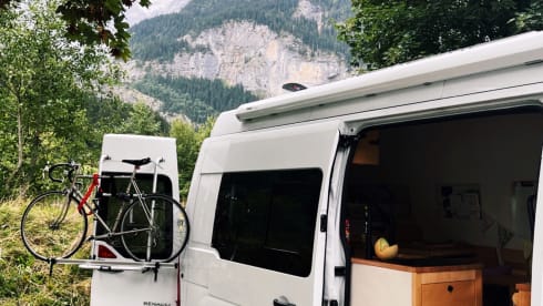 Cees de Camper – Spacious, cozy camper van from 2020