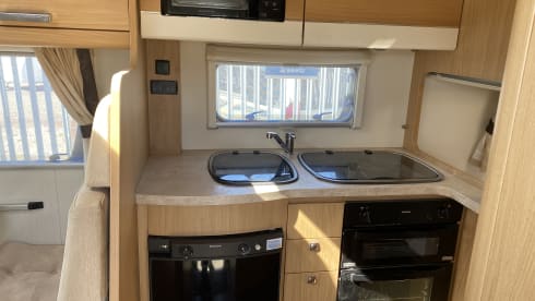 4 berth Peugeot semi-integrated from 2013