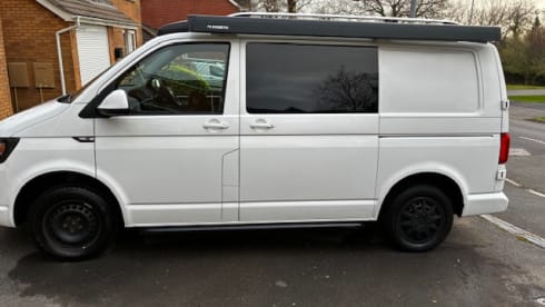 The Welsh Wanderer – 4 berth Volkswagen campervan from 2019