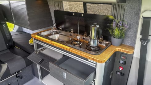 Luxury 5 person Volkswagen Camper