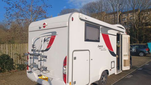 Liz – 4 berth Burstner Motorhome with Gasflow system and solar panels