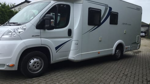 Living the Dream – Dethleffs camper integral