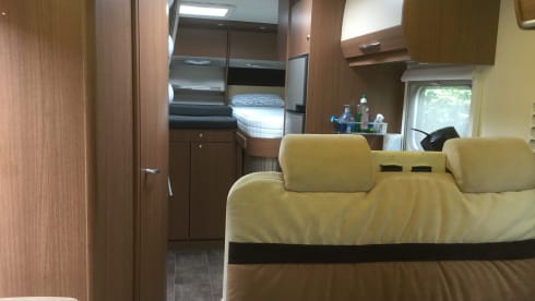 Luxurious spacious Burstner with 2 twin beds