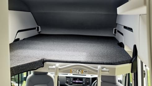 4 personen  – 4p VW GRAND CALIFORNIA automatic all luxury toilet and shower BJ 2022