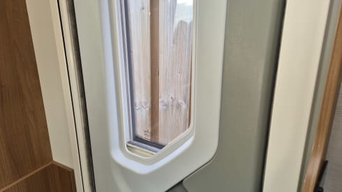 2p Knaus semi-integrated uit 2016