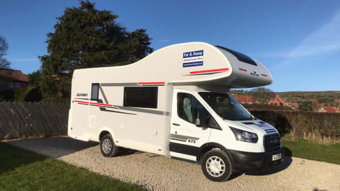 Lily – Rollerteam mit 6 Schlafplätzen, 2021