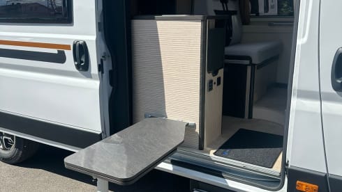 Nr. 7 – Rimor van single beds