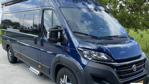 Fiat Hymercar Emmen  – Complete 4 Pers. Fiat Hymer Yellowstone Buscamper Sleeping Roof Model 2018. 