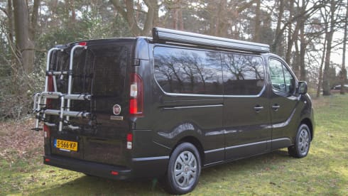 Ollie │ Luxury 2 person camper