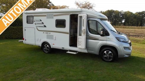 Beemster 7 – Hymer, 2 person camper, automatic with many options