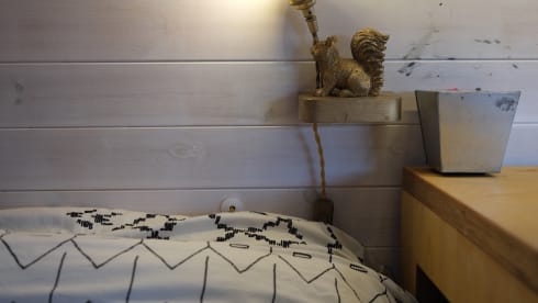 Sally Vanzilla – Handcrafted Citroën Relay Camper – Sleeps 4, Off-Grid Ready