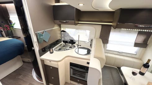 Luxury Chausson with air conditioning and air suspension emission 6