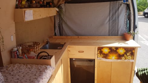 Siggy – 2P Off-Grid umgebauter gemütlicher Buscamper!