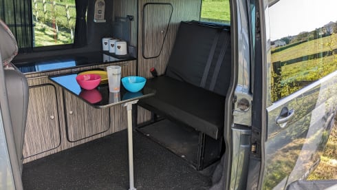 Blu – Dog Friendly CamperVan 