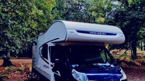 Travel The Wild – 6 berth Fiat Escape 696