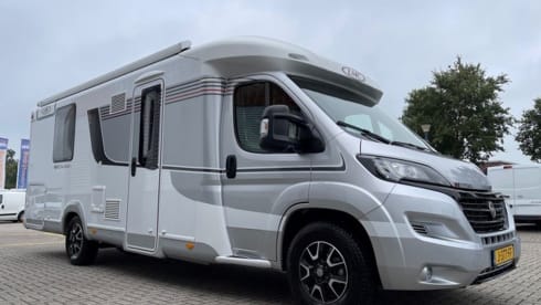 This fantastic LMC with all luxury