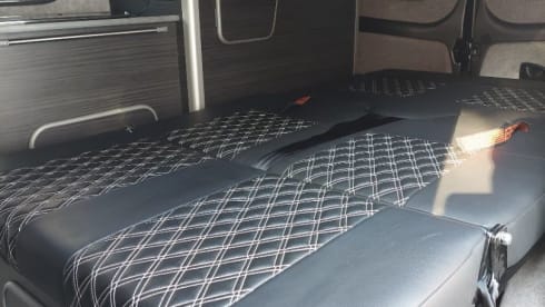 Arnie – 4 berth Renault campervan from 2018