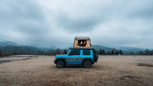 Jimny BLUE - Greece – Crea ricordi: esplora la tua avventura con Camper Jimny