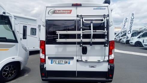 La savonnette  – Fourgon aménagé 4 couchages 